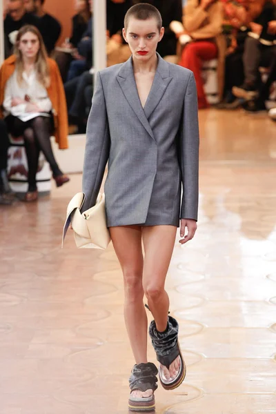 Look 1